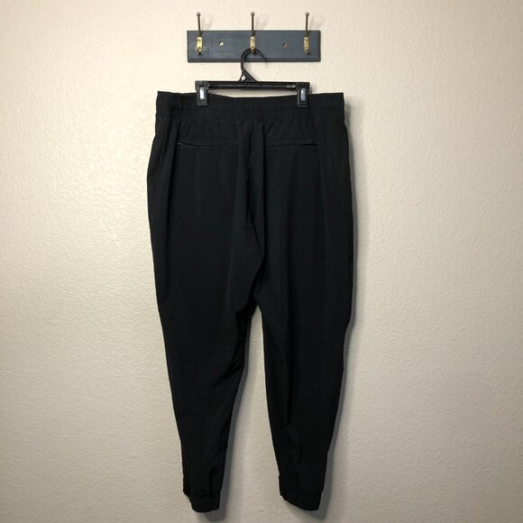 Athleta Black Multimedia Brooklyn Jogger Women's Size 14/P Zippered Pockets EUC! - Picture 12 of 12